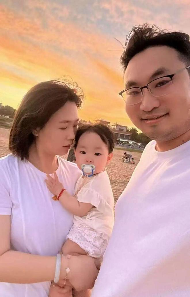 房我们把房车改成移动的家开元棋牌app不买房不租(图11)